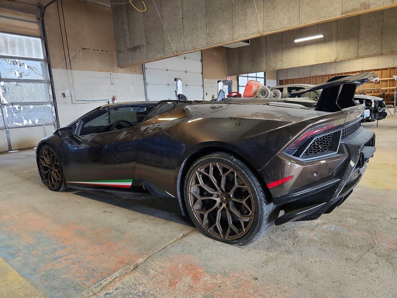 2018 Lamborghini Huracan Performante - zdjęcie 2