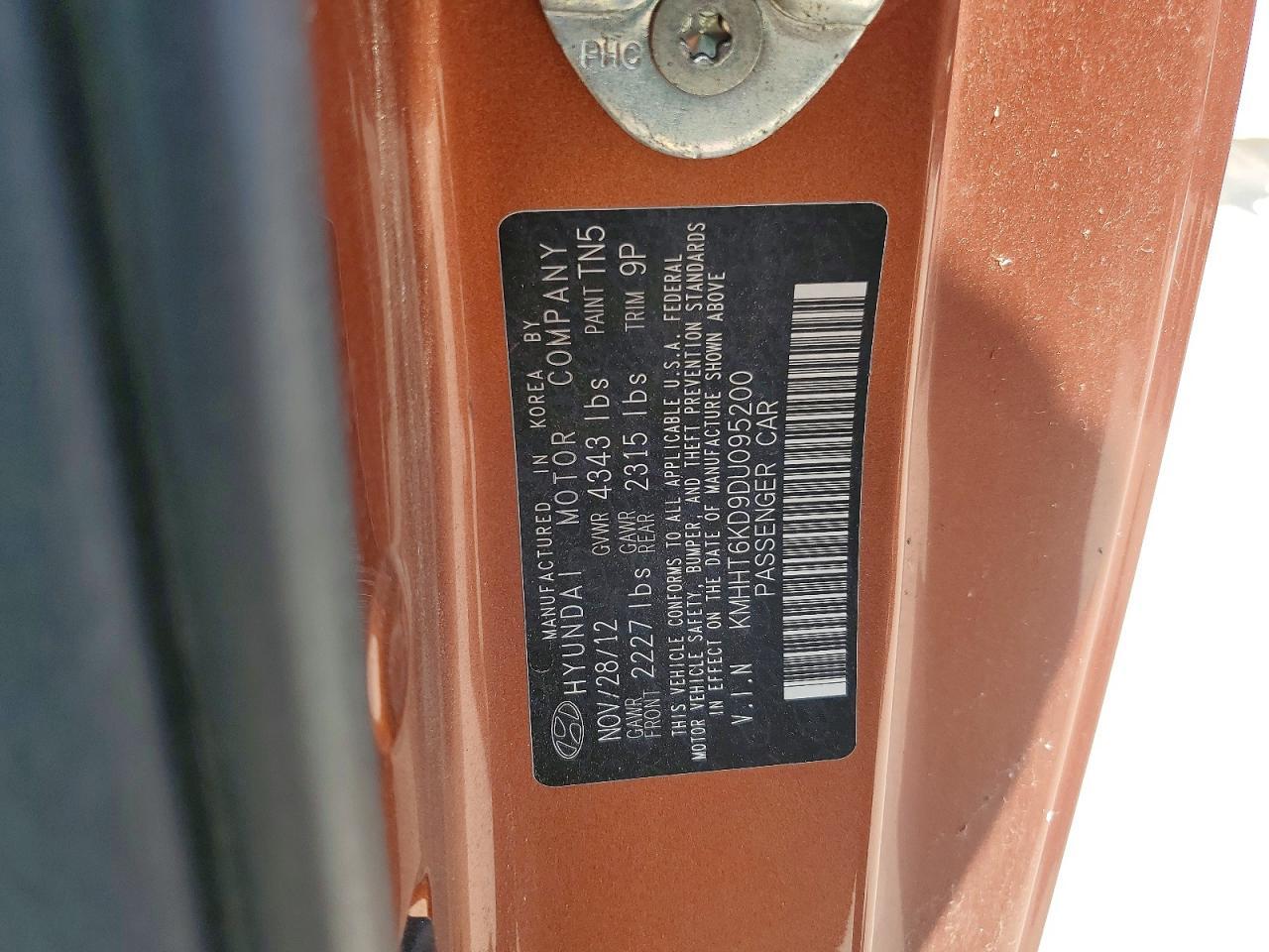 2013 Hyundai Genesis Coupe 2.0T Premium - zdjęcie 12