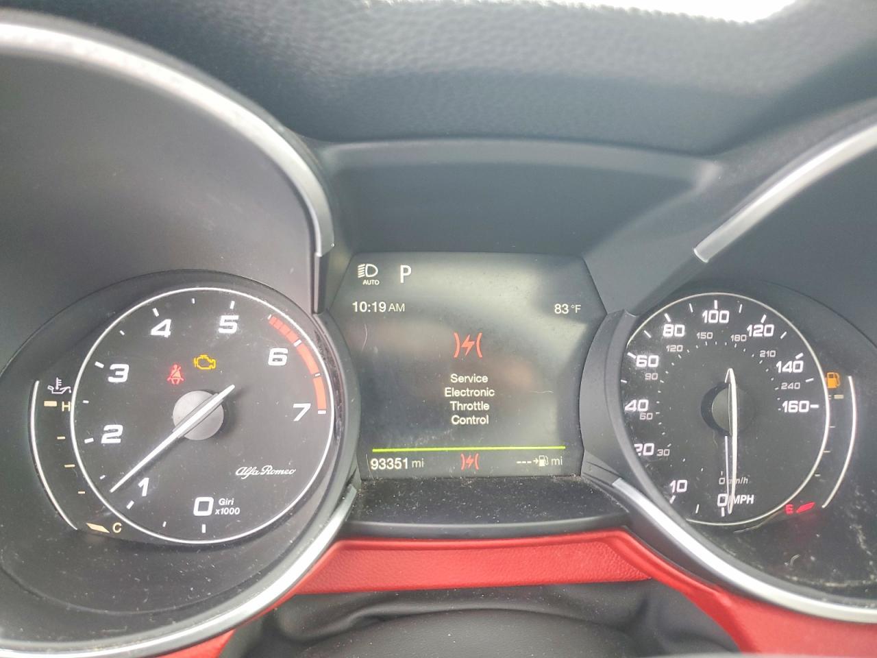 2018 Alfa Romeo Stelvio Ti Sport - zdjęcie 9