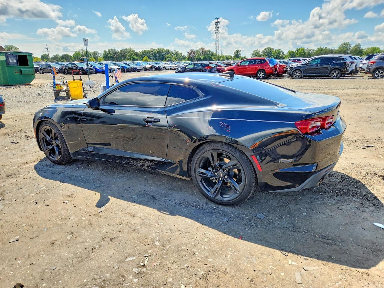 2022 Chevrolet Camaro Ls - zdjęcie 2