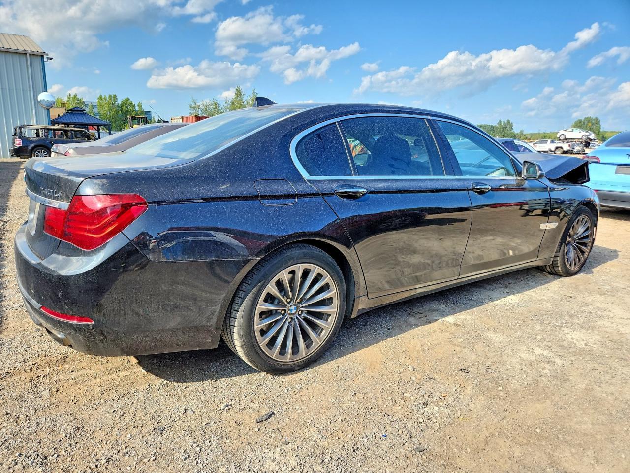 2013 BMW 740 Lxi - zdjęcie 3