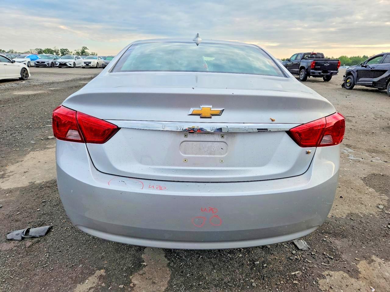 2019 Chevrolet Impala Lt - zdjęcie 6