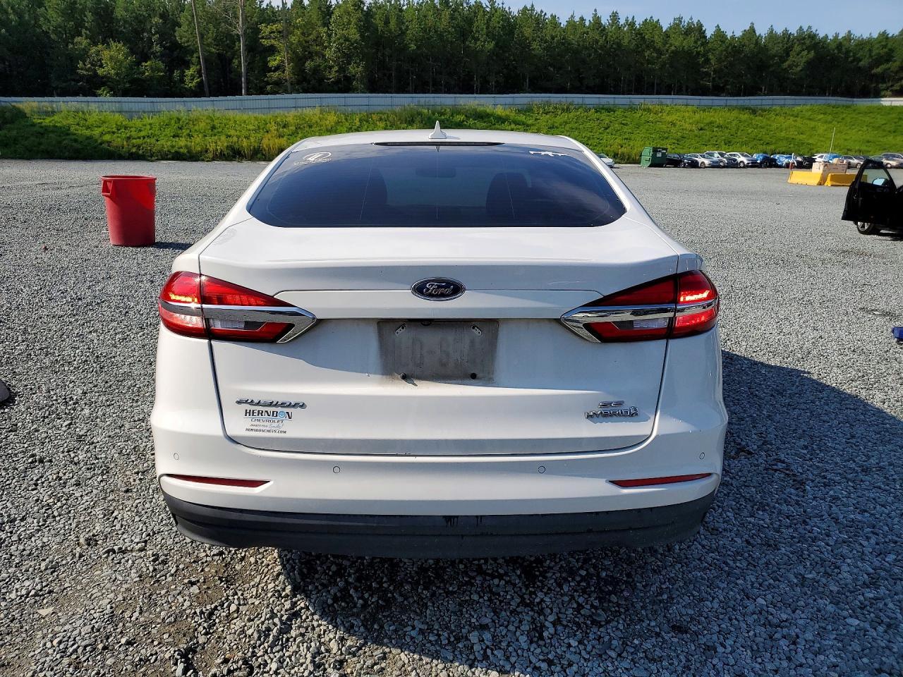 2019 Ford Fusion Se - zdjęcie 6