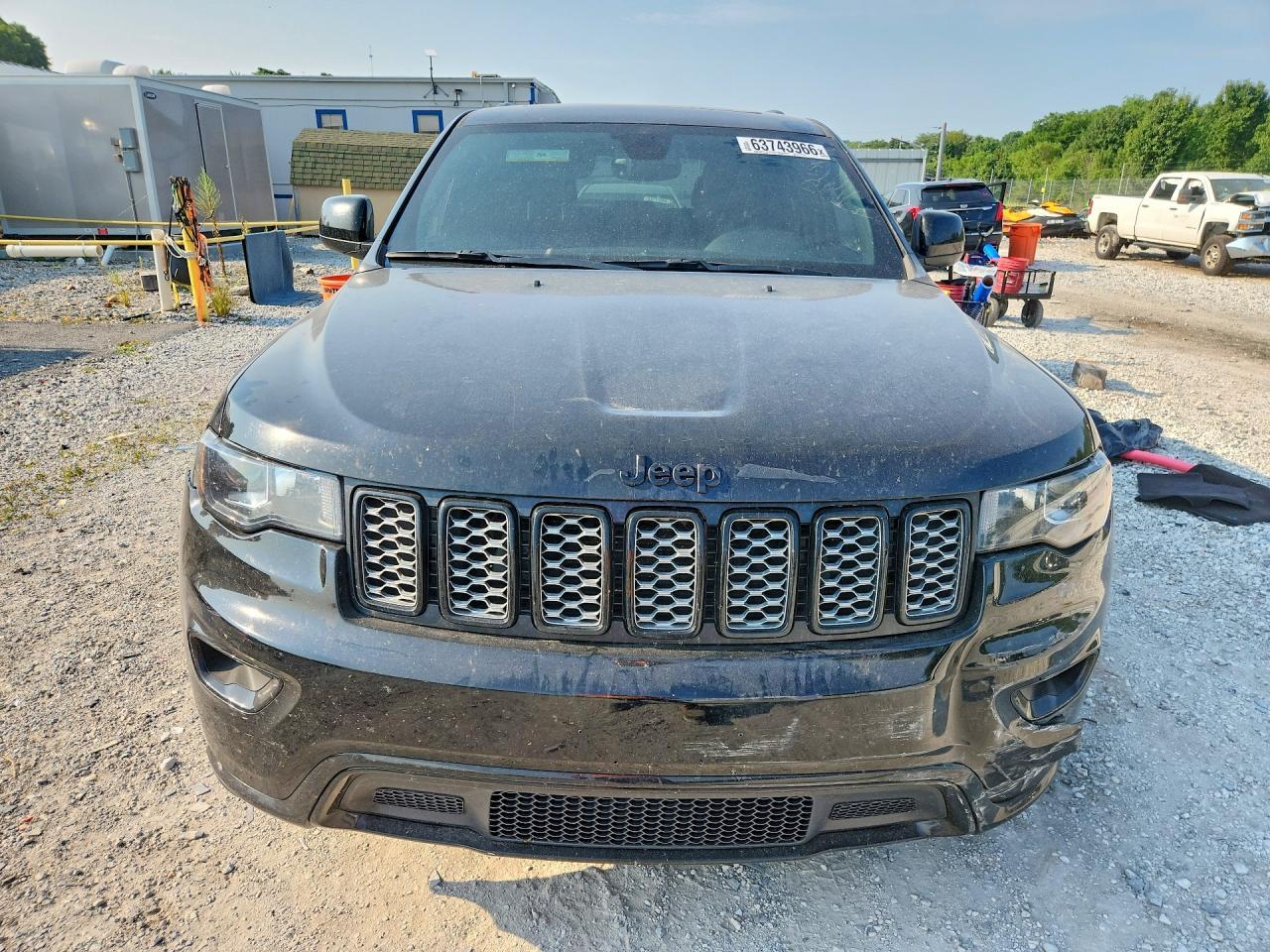 2017 Jeep Grand Cherokee Laredo - zdjęcie 5