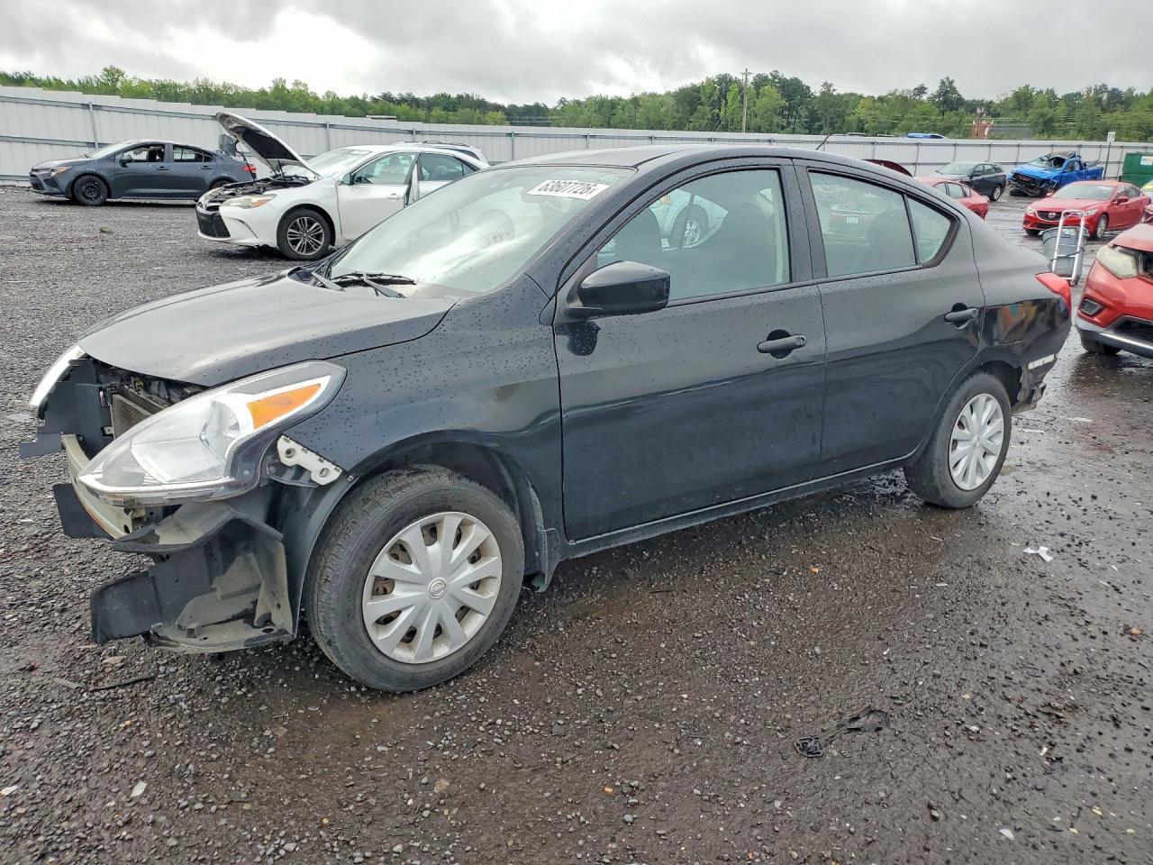 2017 Nissan Versa 1.6 S - zdjęcie główne
