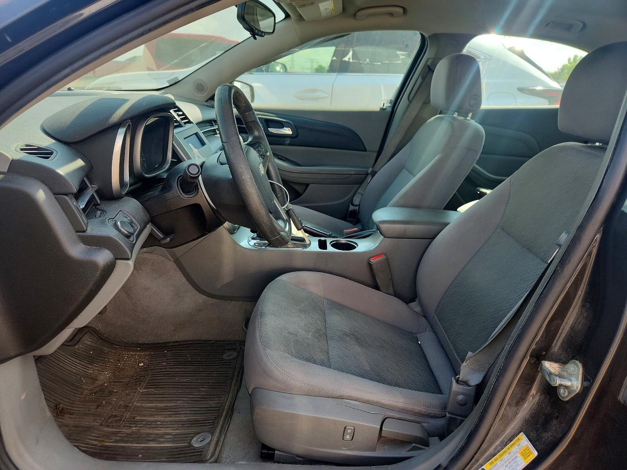 2015 Chevrolet Malibu Ls - zdjęcie 7
