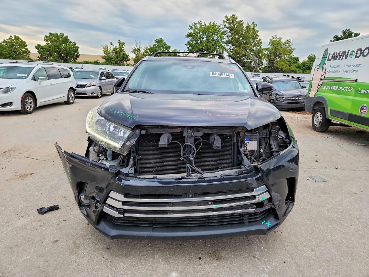 2017 Toyota Highlander Limited Platinum - zdjęcie 5