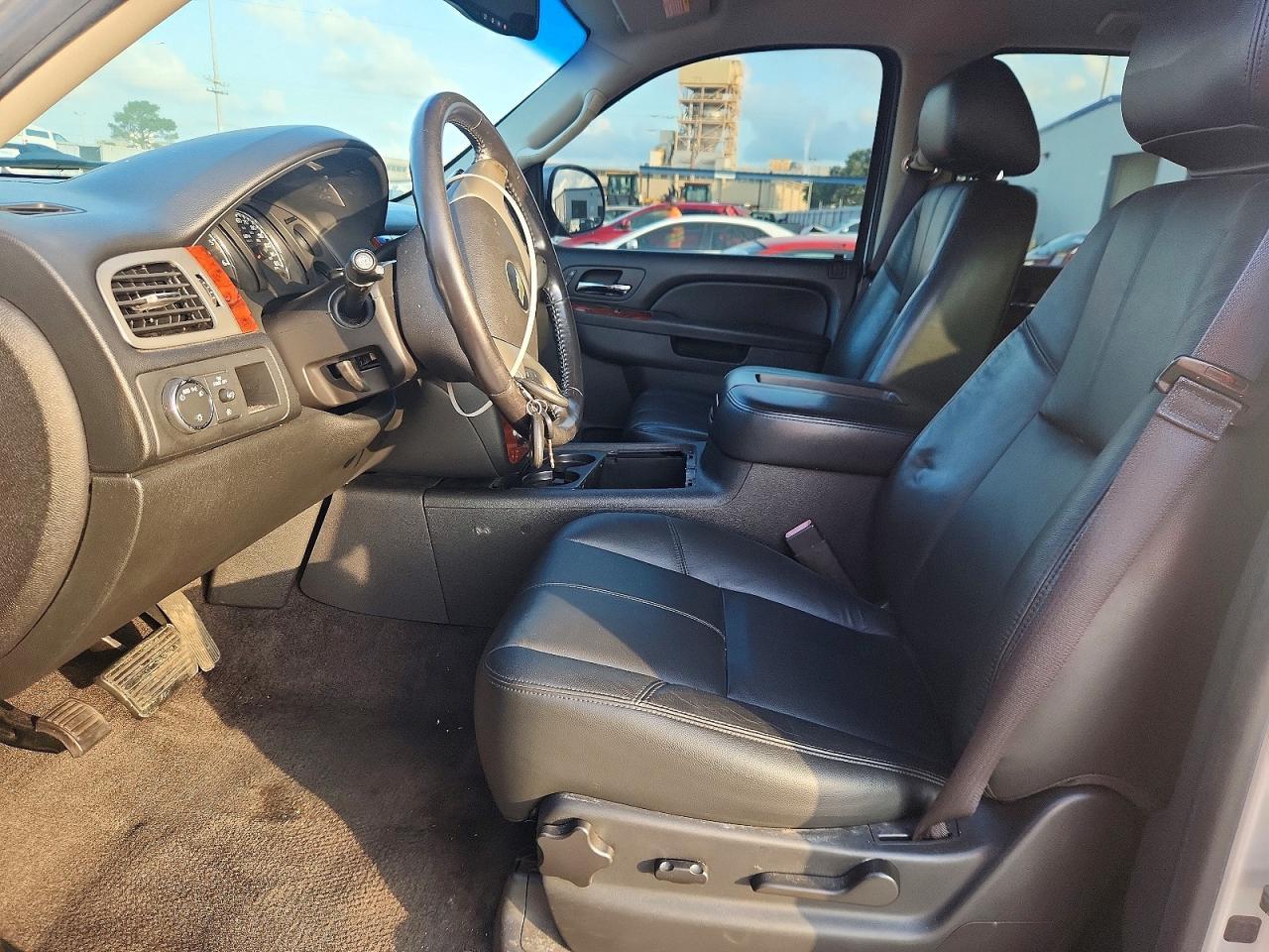 2014 Chevrolet Tahoe C1500 Lt - zdjęcie 7