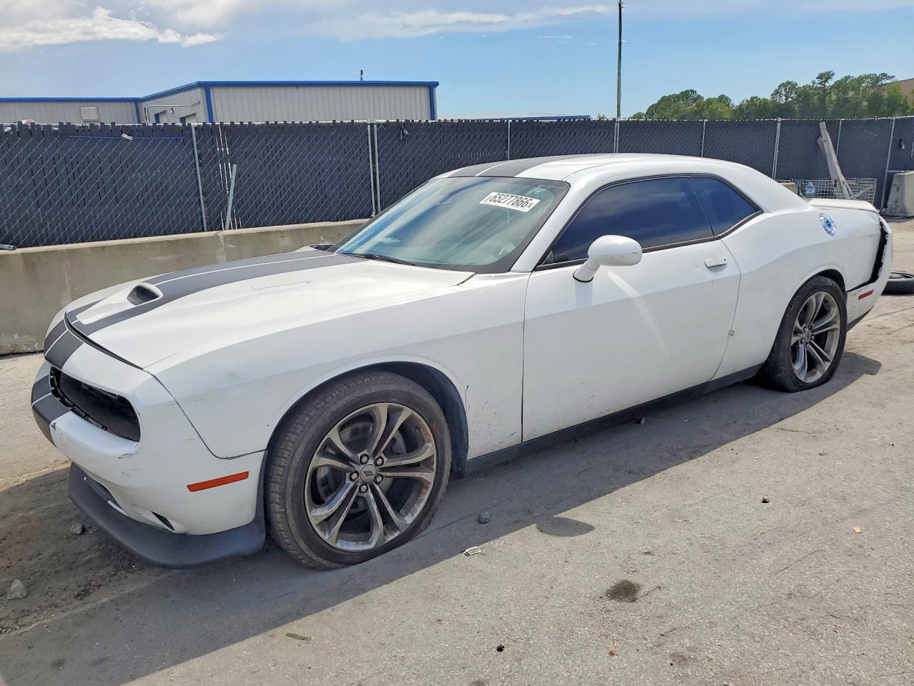 2020 Dodge Challenger R/T - zdjęcie główne