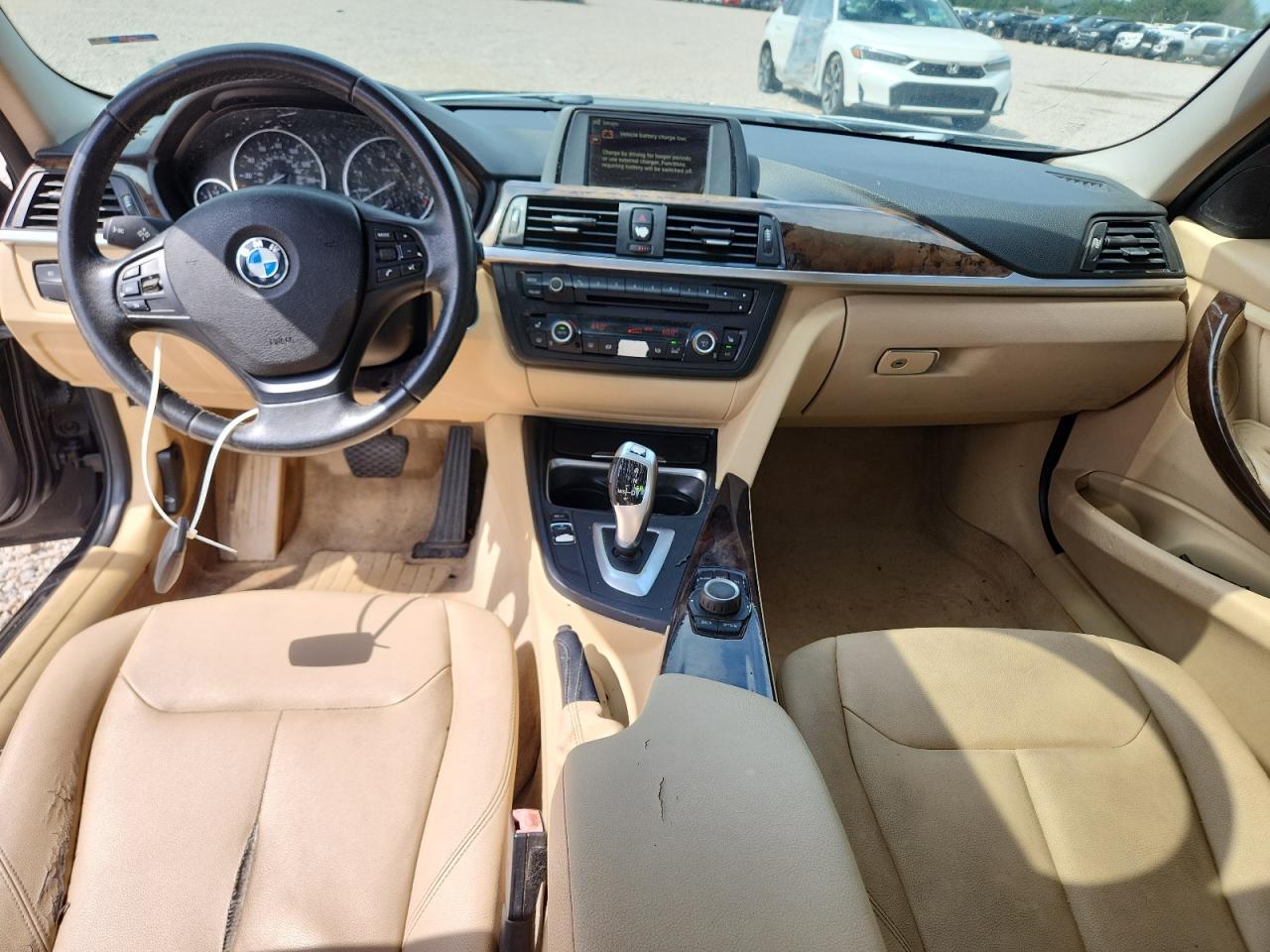 2013 BMW 320 I xDrive - zdjęcie 8