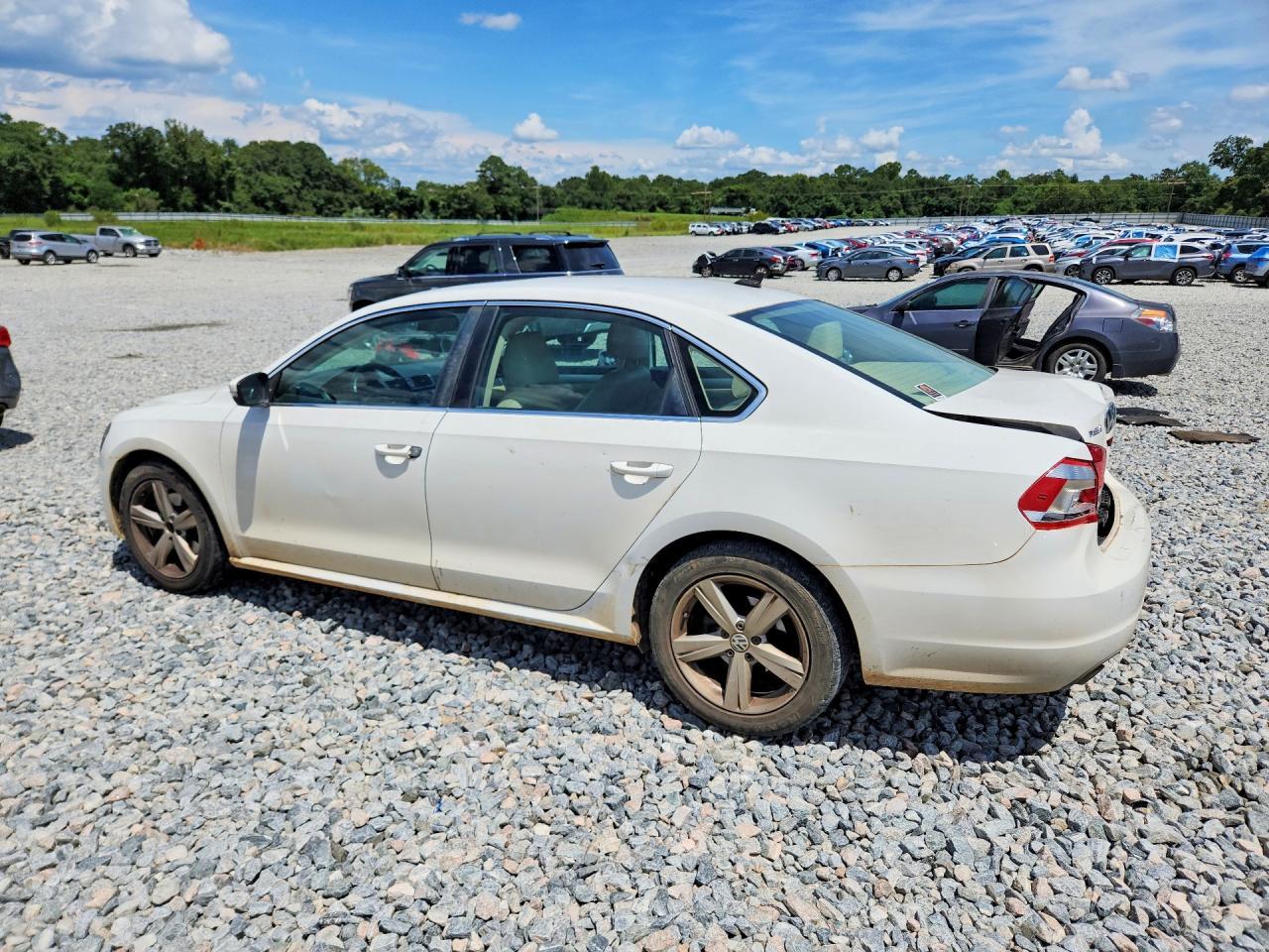 2013 Volkswagen Passat Se - zdjęcie 2