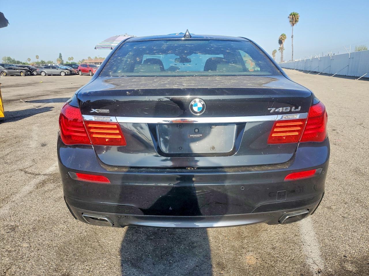 2015 BMW Seria 7 740Li - zdjęcie 6