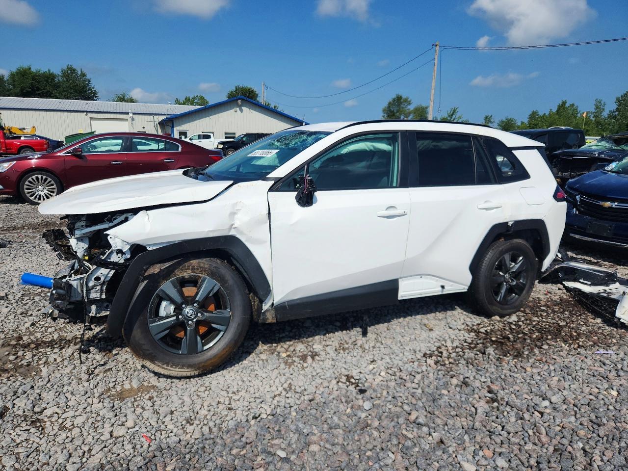 2026 Toyota Rav4 Le - zdjęcie główne