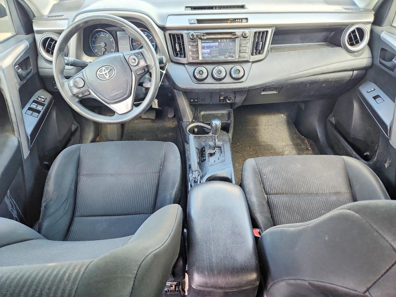 2017 Toyota Rav4 Le - zdjęcie 8