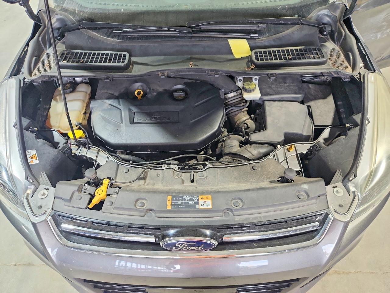 2014 Ford Escape Titanium - zdjęcie 12
