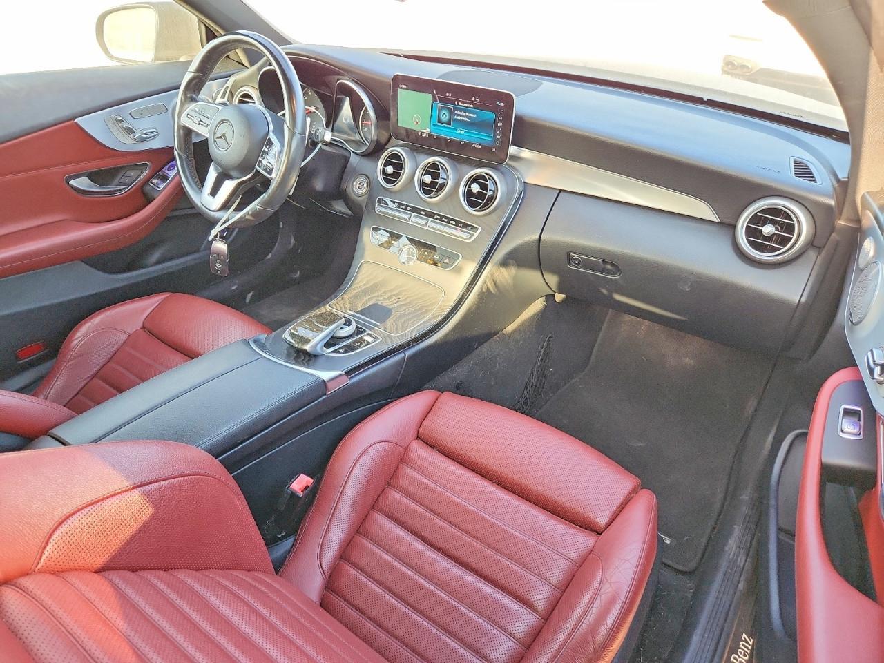 2019 Mercedes-Benz C 300 4Matic - zdjęcie 8