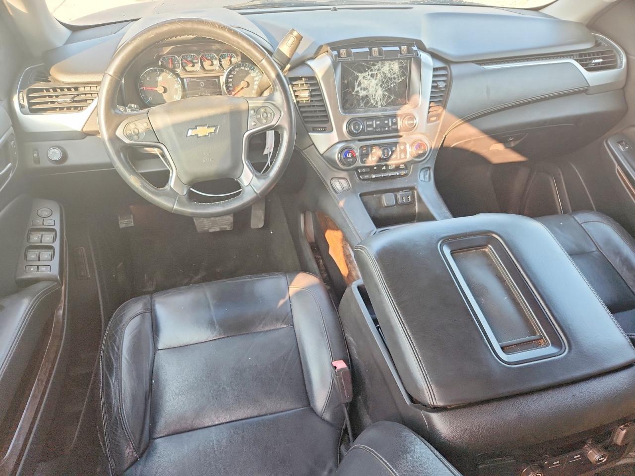 2016 Chevrolet Tahoe C1500 Lt - zdjęcie 8