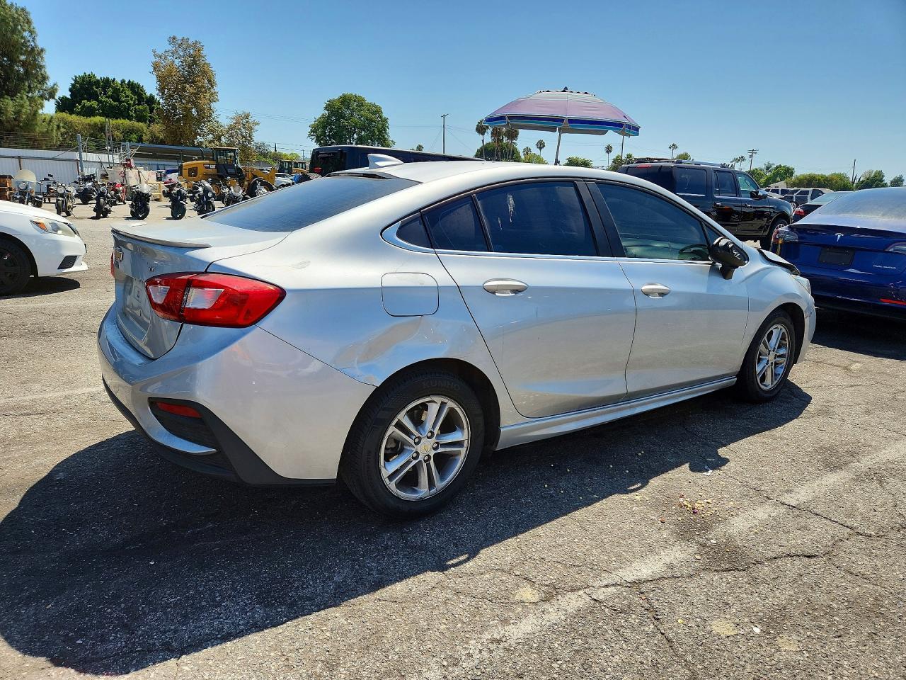 2018 Chevrolet Cruze Lt - zdjęcie 3