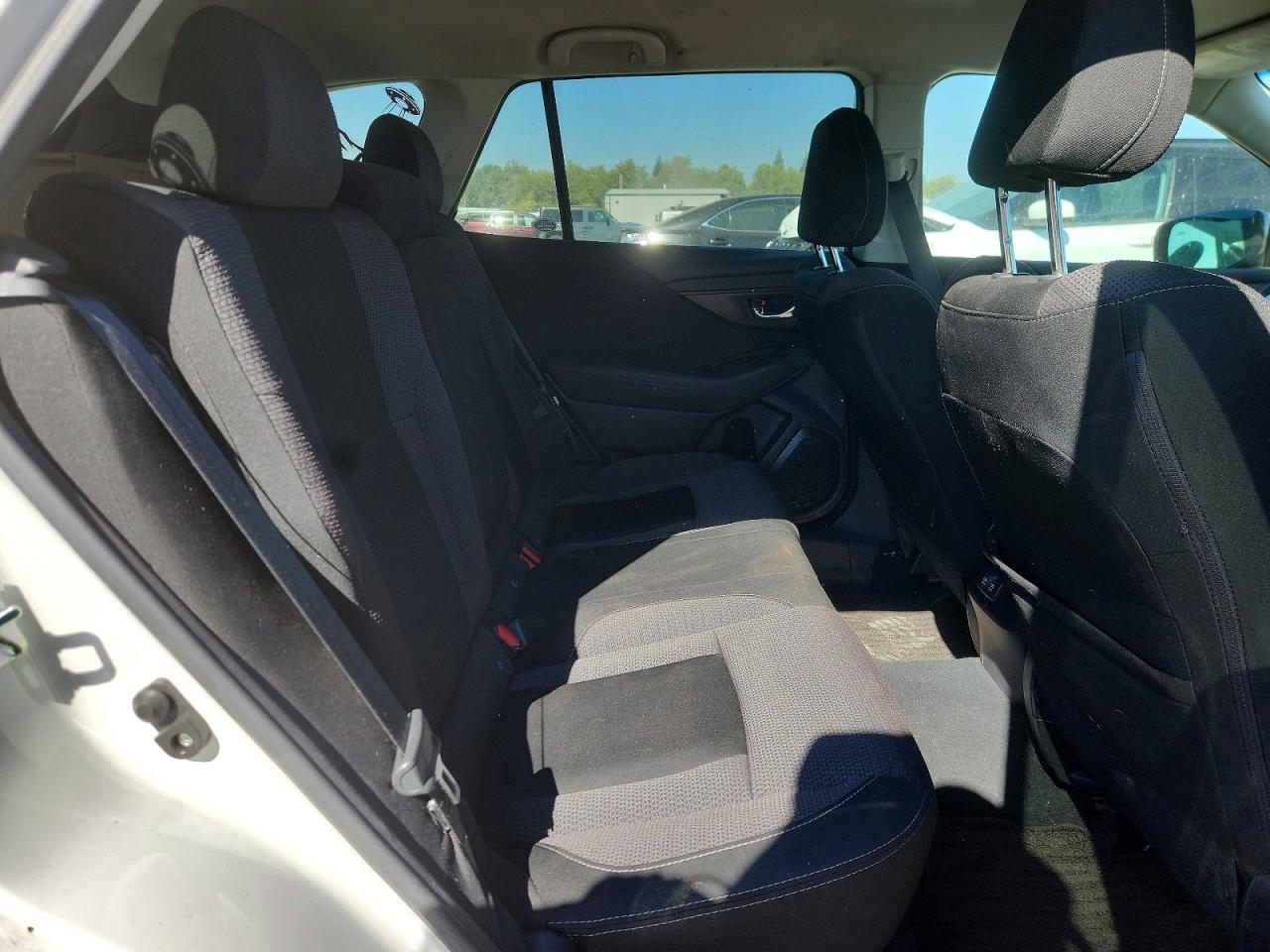 2020 Subaru Outback Premium - zdjęcie 11