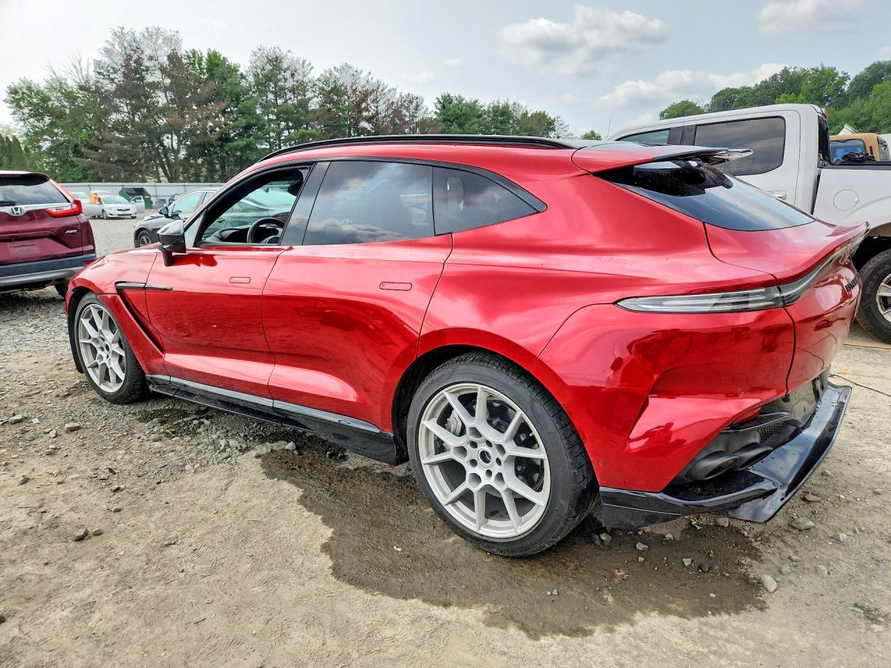 2023 Aston Martin Dbx 707 - zdjęcie 2