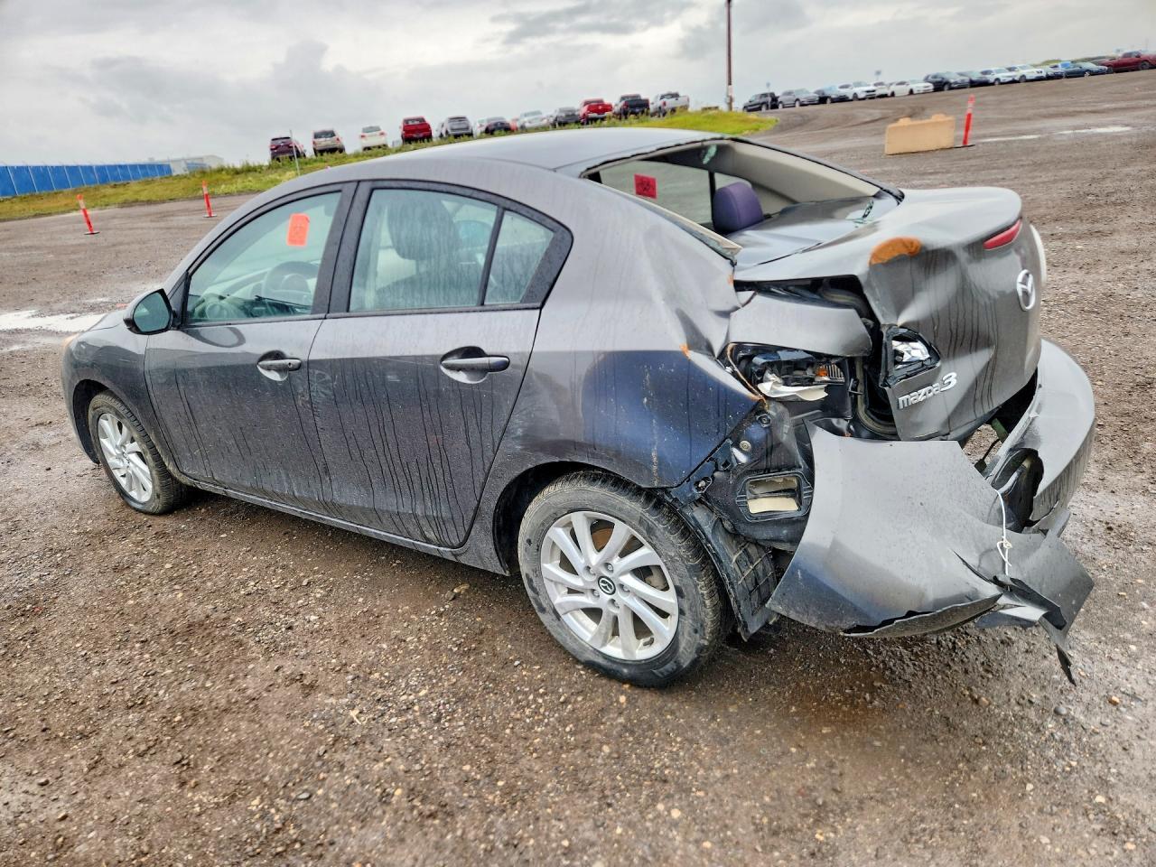 2013 Mazda 3 I - zdjęcie 2