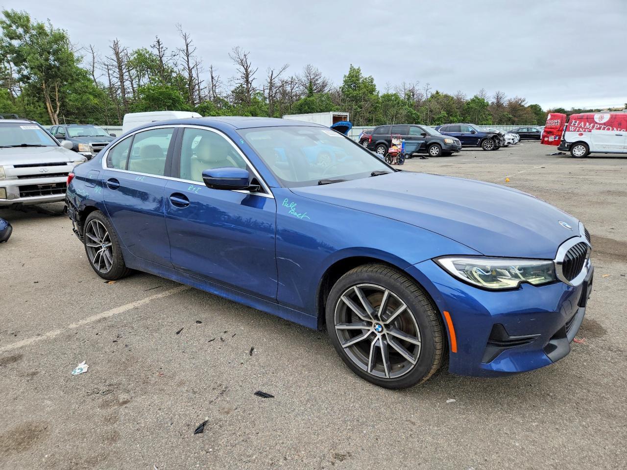 2021 BMW Seria 3 330i - zdjęcie 4