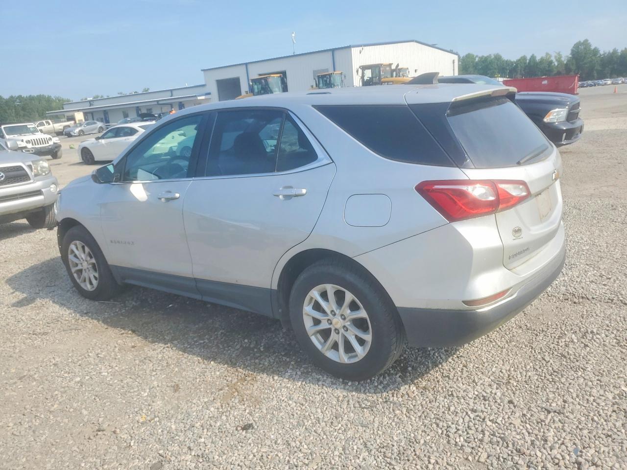 2018 Chevrolet Equinox Lt - zdjęcie 2