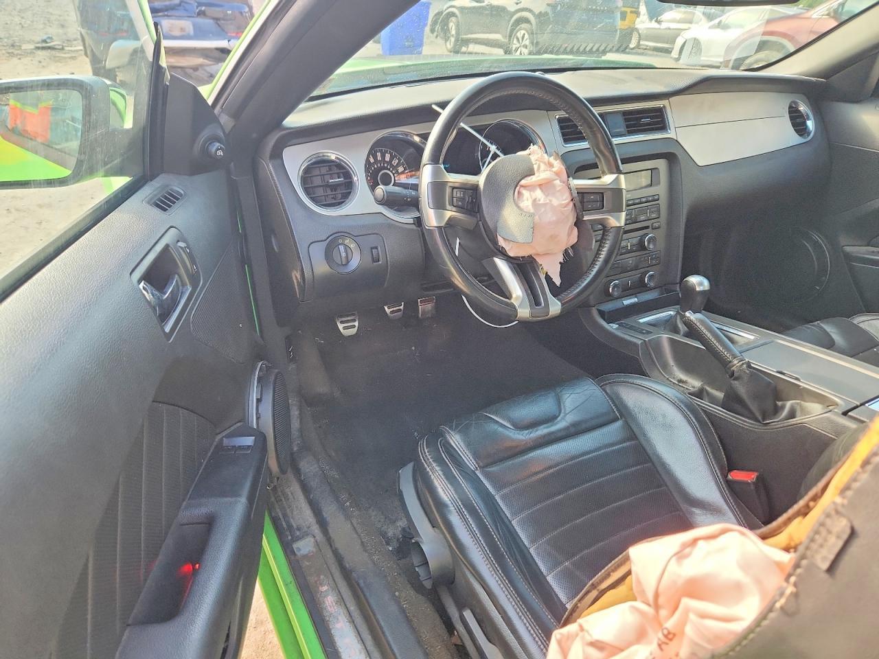 2014 Ford Mustang - zdjęcie 8