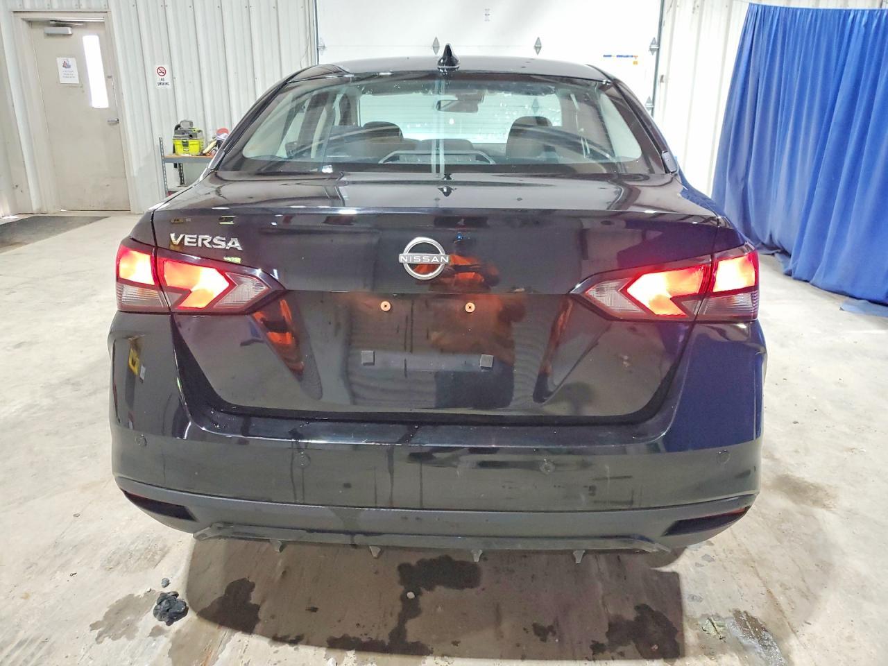 2025 Nissan Versa Sv - zdjęcie 6