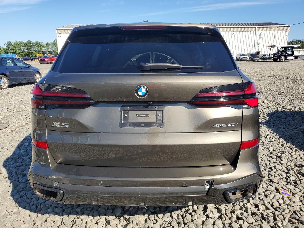 2026 BMW X5 xDrive40I - zdjęcie 6