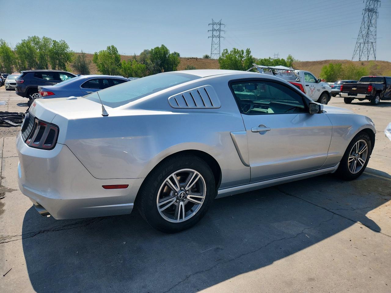 2013 Ford Mustang - zdjęcie 3