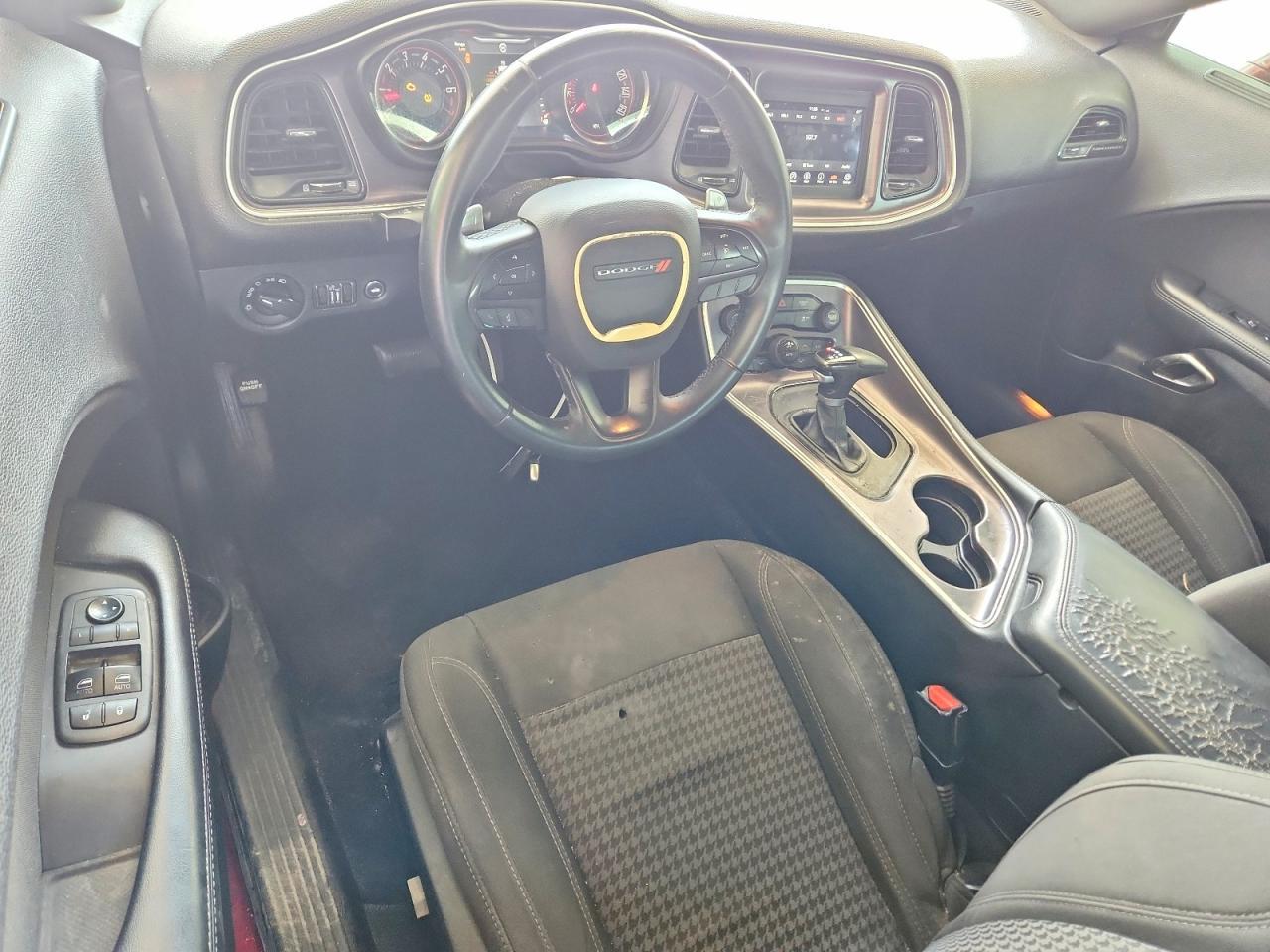 2018 Dodge Challenger Sxt - zdjęcie 8