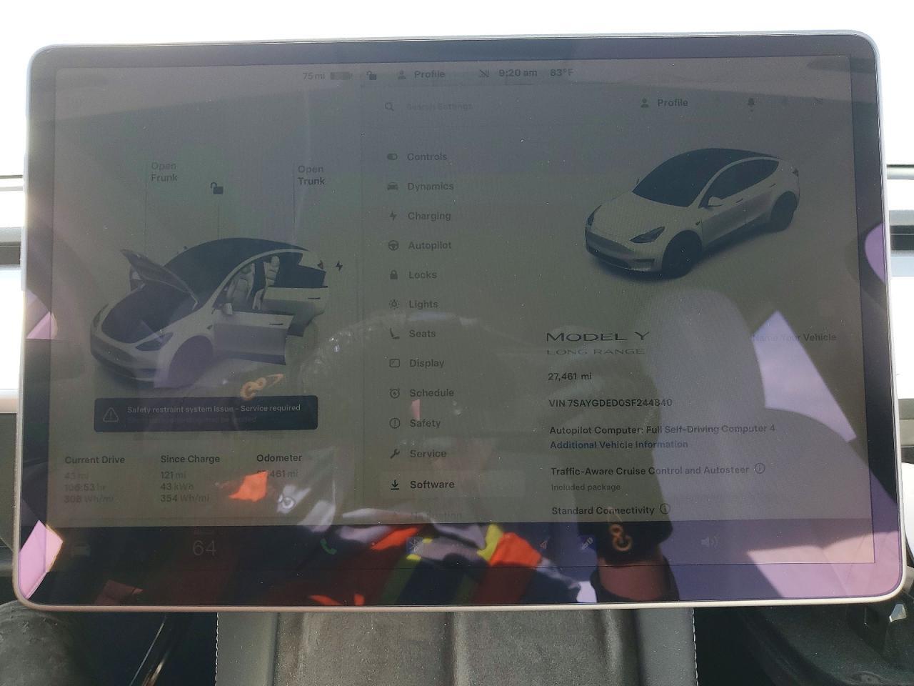 2025 Tesla Model Y - zdjęcie 9