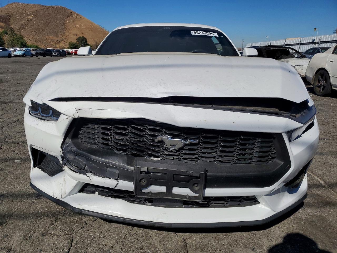 2024 Ford Mustang - zdjęcie 5