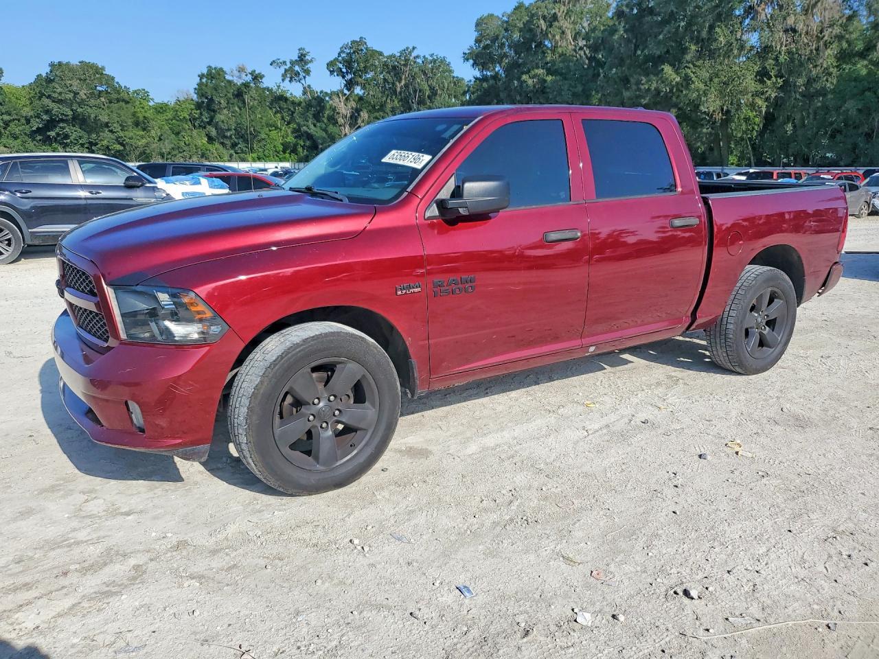 2018 Ram 1500 St - zdjęcie główne