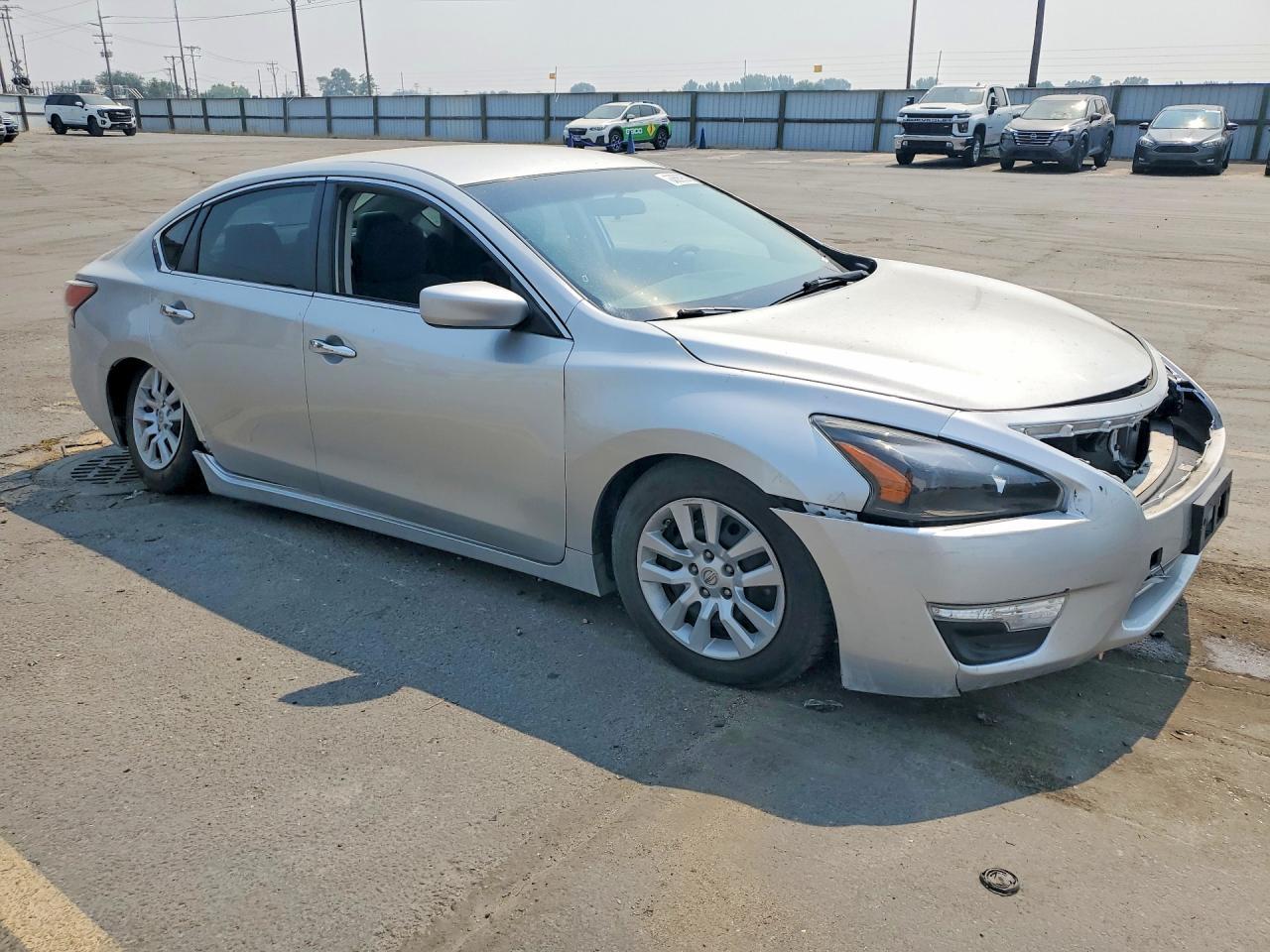 2015 Nissan Altima 2.5 S - zdjęcie 4