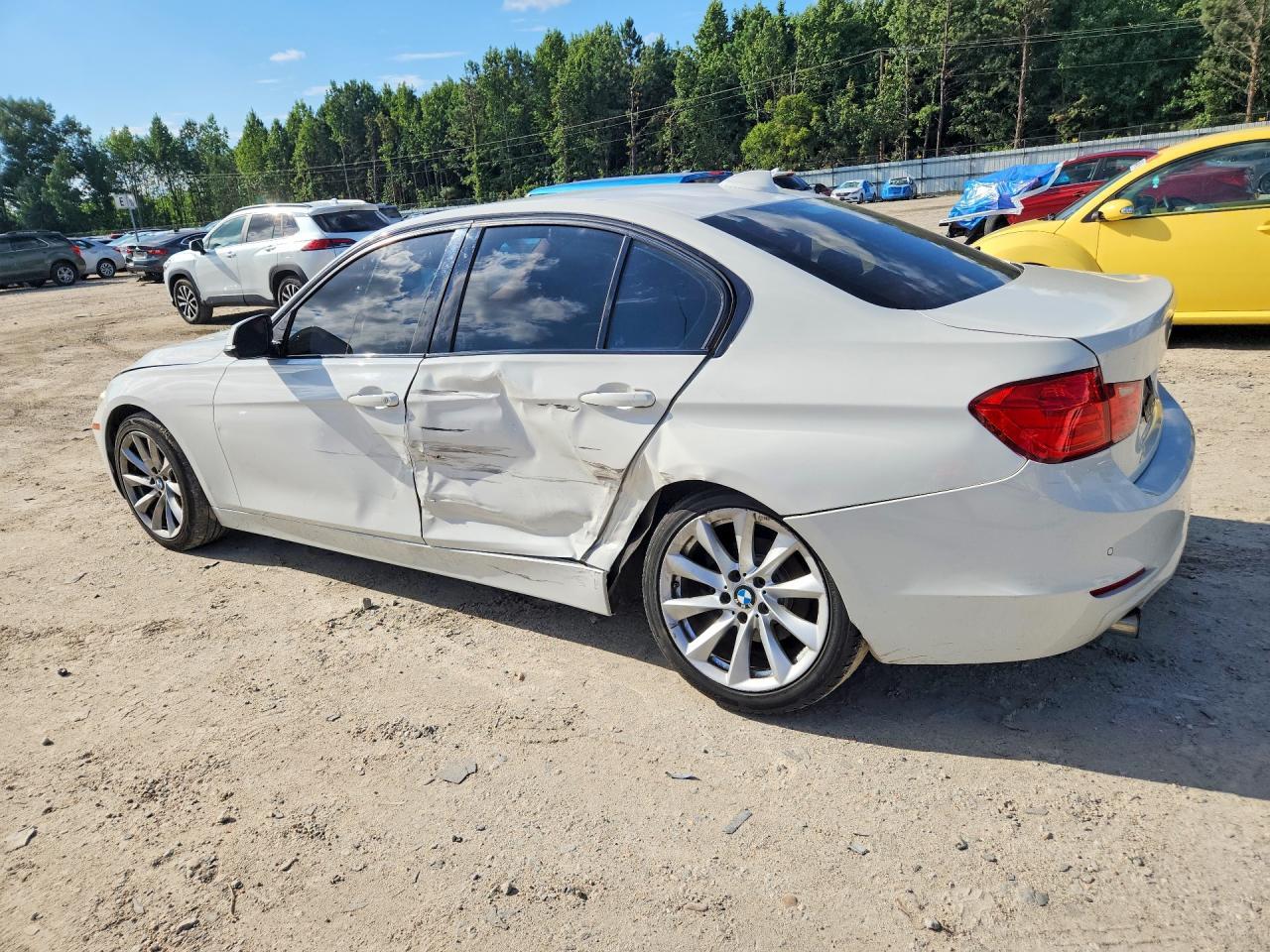 2015 BMW 320 I xDrive - zdjęcie 2