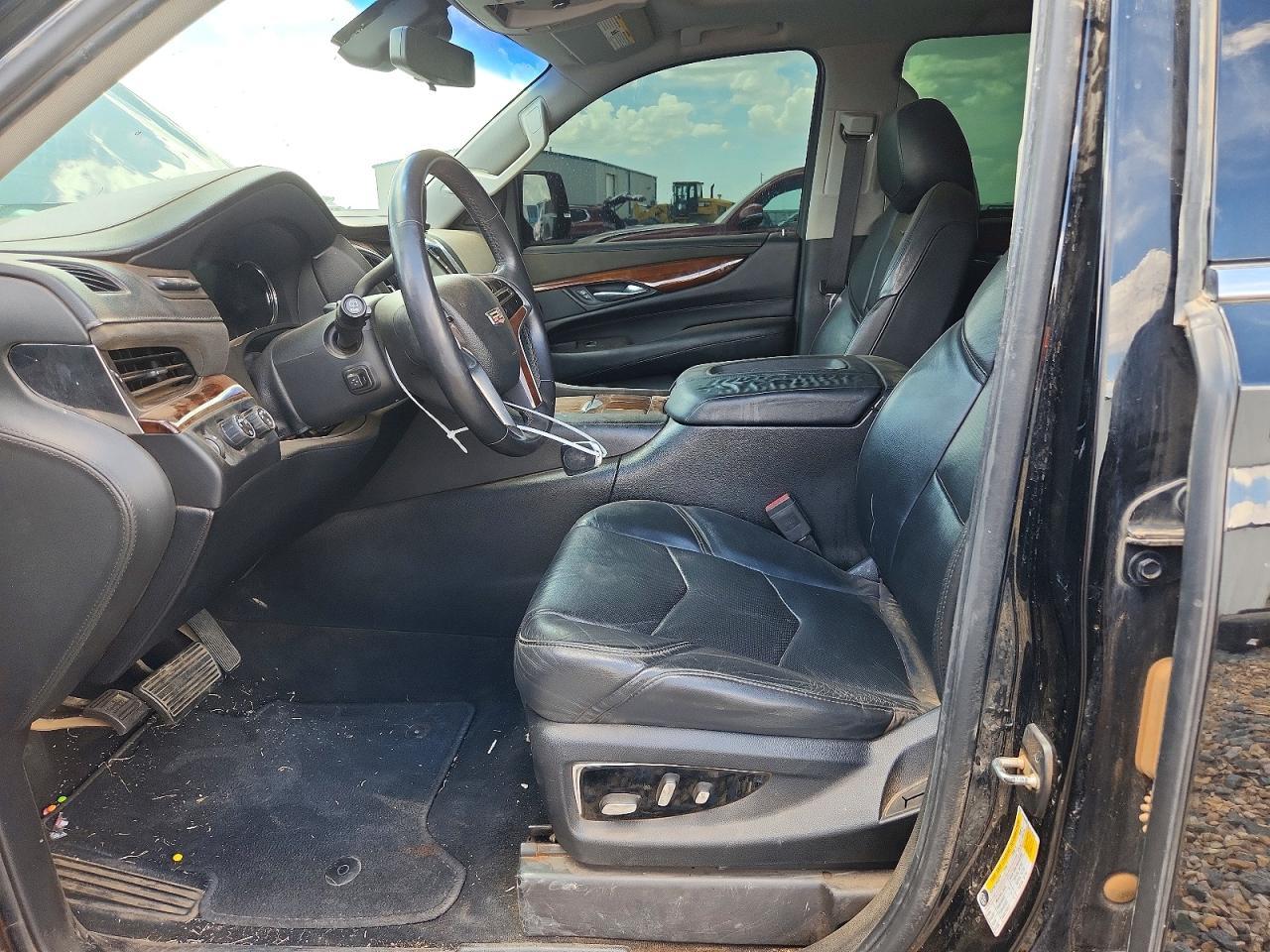 2018 Cadillac Escalade Luxury - zdjęcie 7
