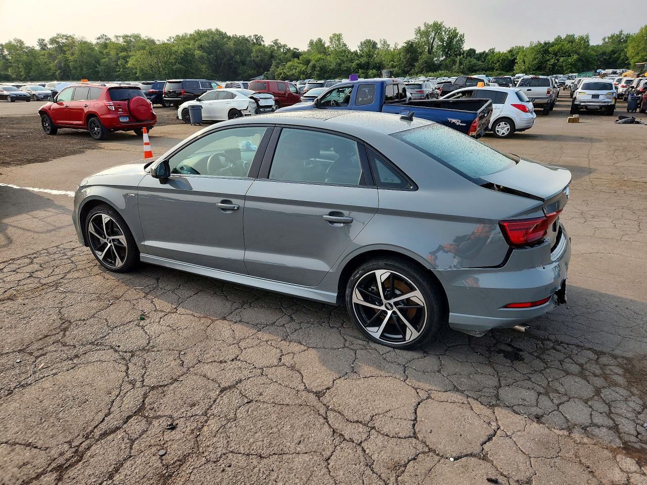 2020 Audi A3 S-Line Premium Plus - zdjęcie 2