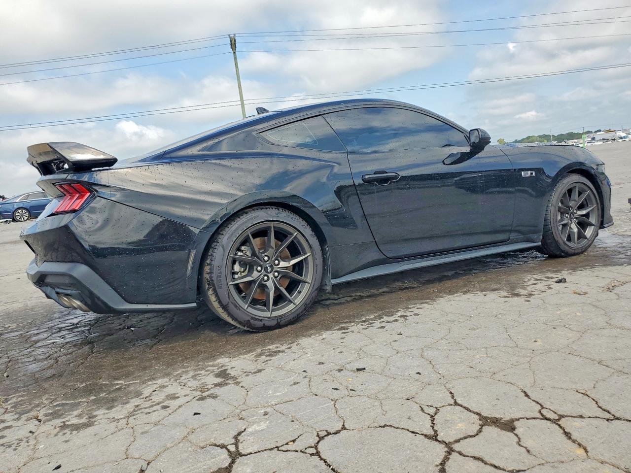 2024 Ford Mustang Gt - zdjęcie 3