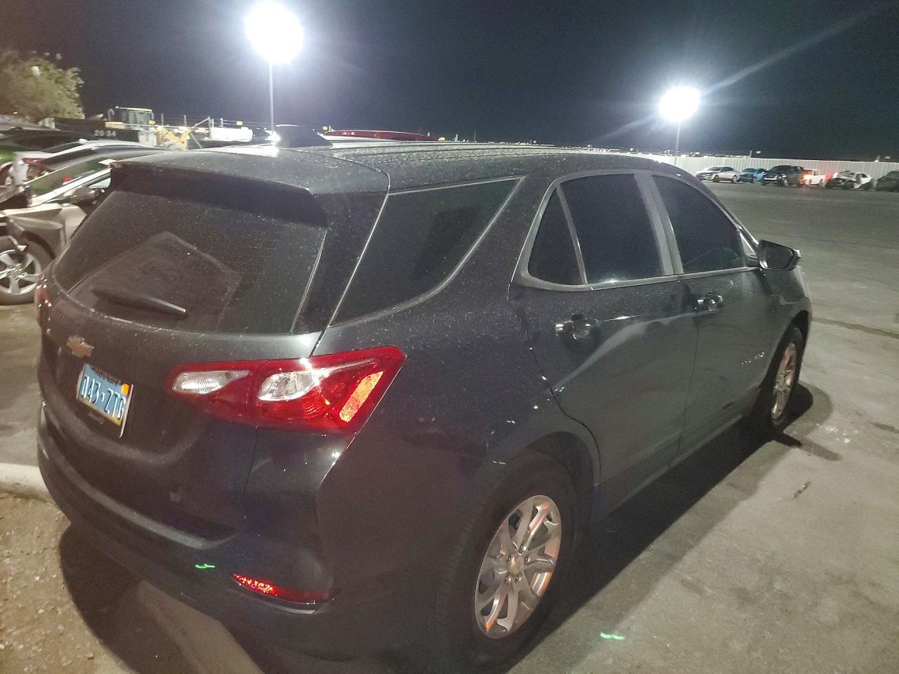2021 Chevrolet Equinox Ls - zdjęcie 3