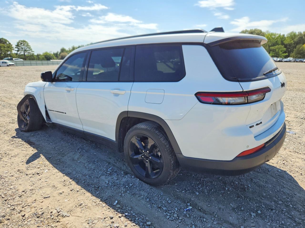 2021 Jeep Grand Cherokee L Laredo - zdjęcie 2