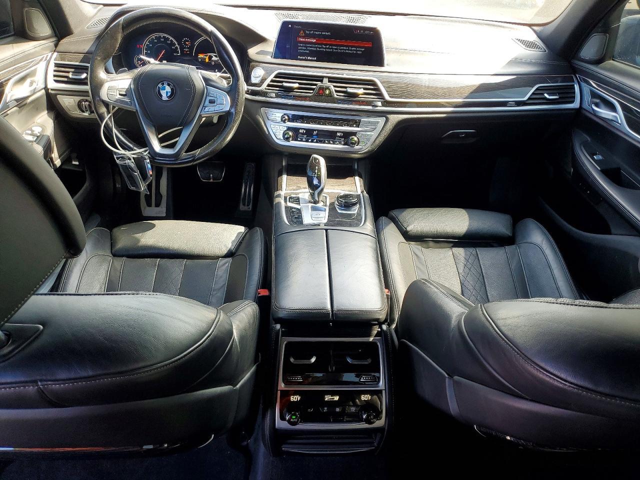 2019 BMW 740 I - zdjęcie 8