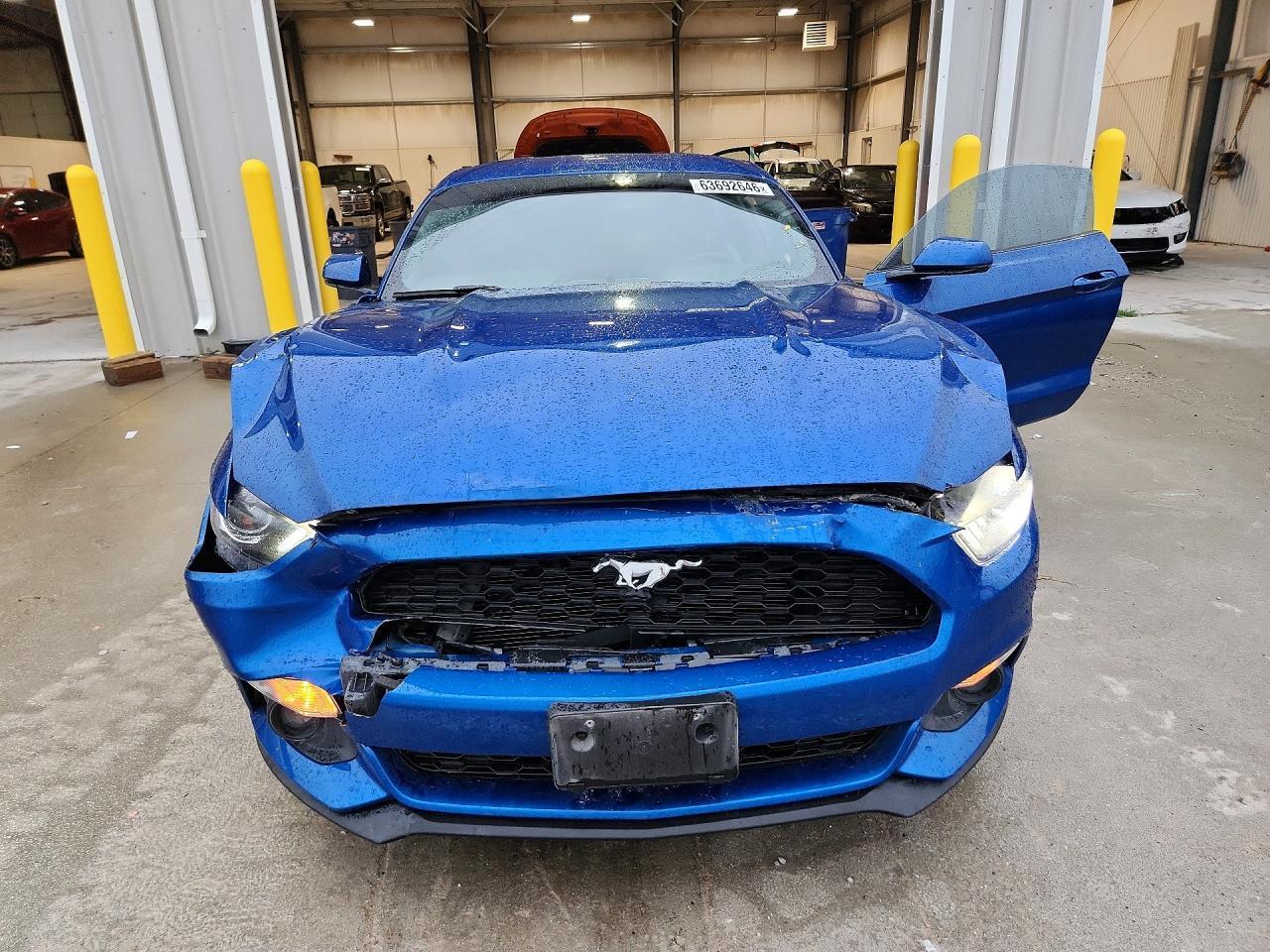 2017 Ford Mustang - zdjęcie 5