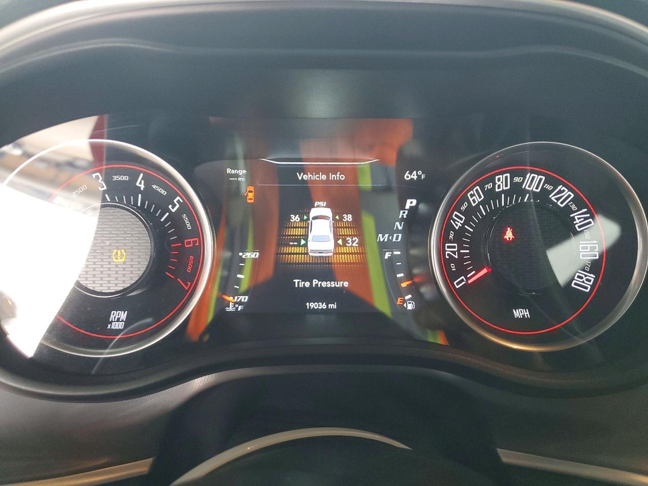 2019 Dodge Challenger R/T Scat Pack - zdjęcie 9