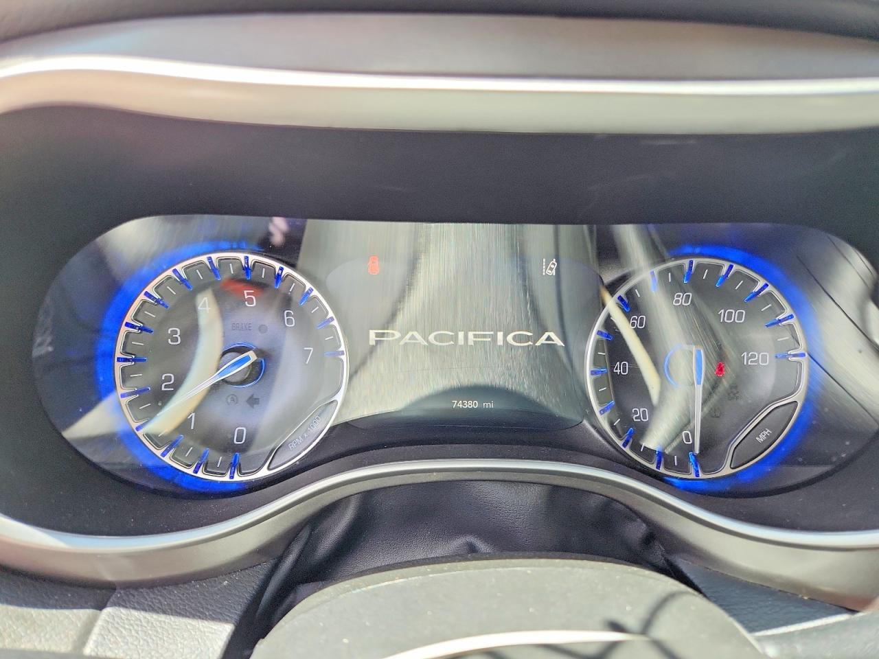 2024 Chrysler Pacifica Touring L - zdjęcie 9