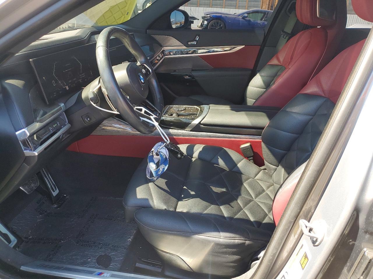 2024 BMW 740 Xi - zdjęcie 7