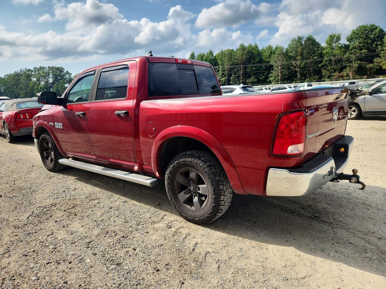2015 Ram 1500 Slt - zdjęcie 2