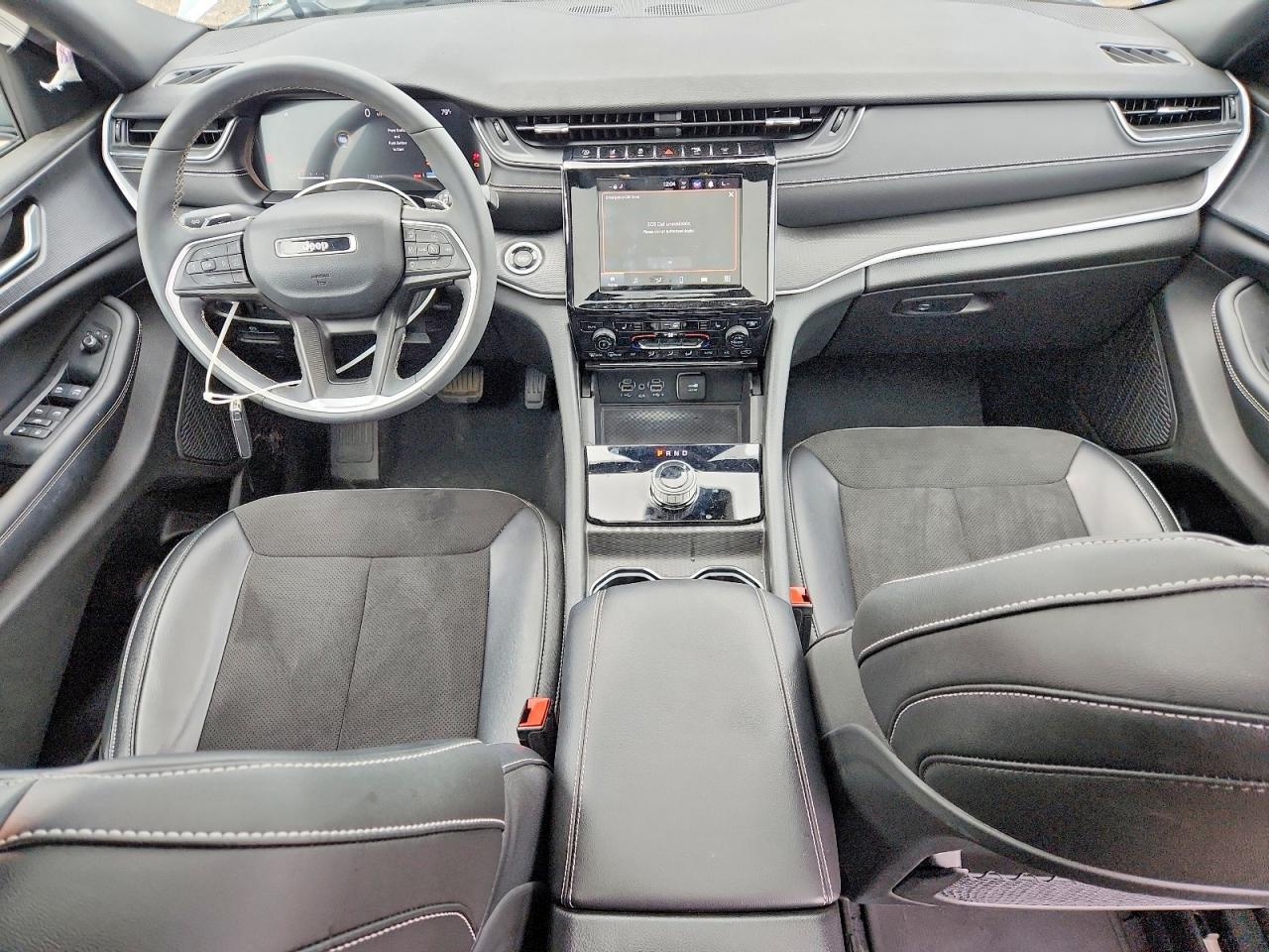 2023 Jeep Grand Cherokee Laredo - zdjęcie 8