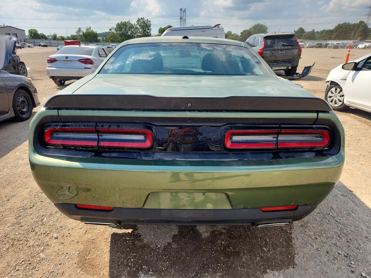 2022 Dodge Challenger Sxt - zdjęcie 6